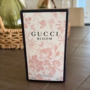 Gucci Bloom Box with Pink Floral Design